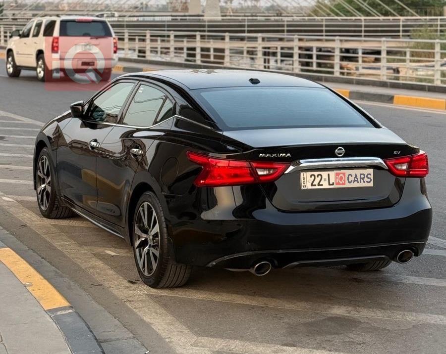 نيسان ماكسيما